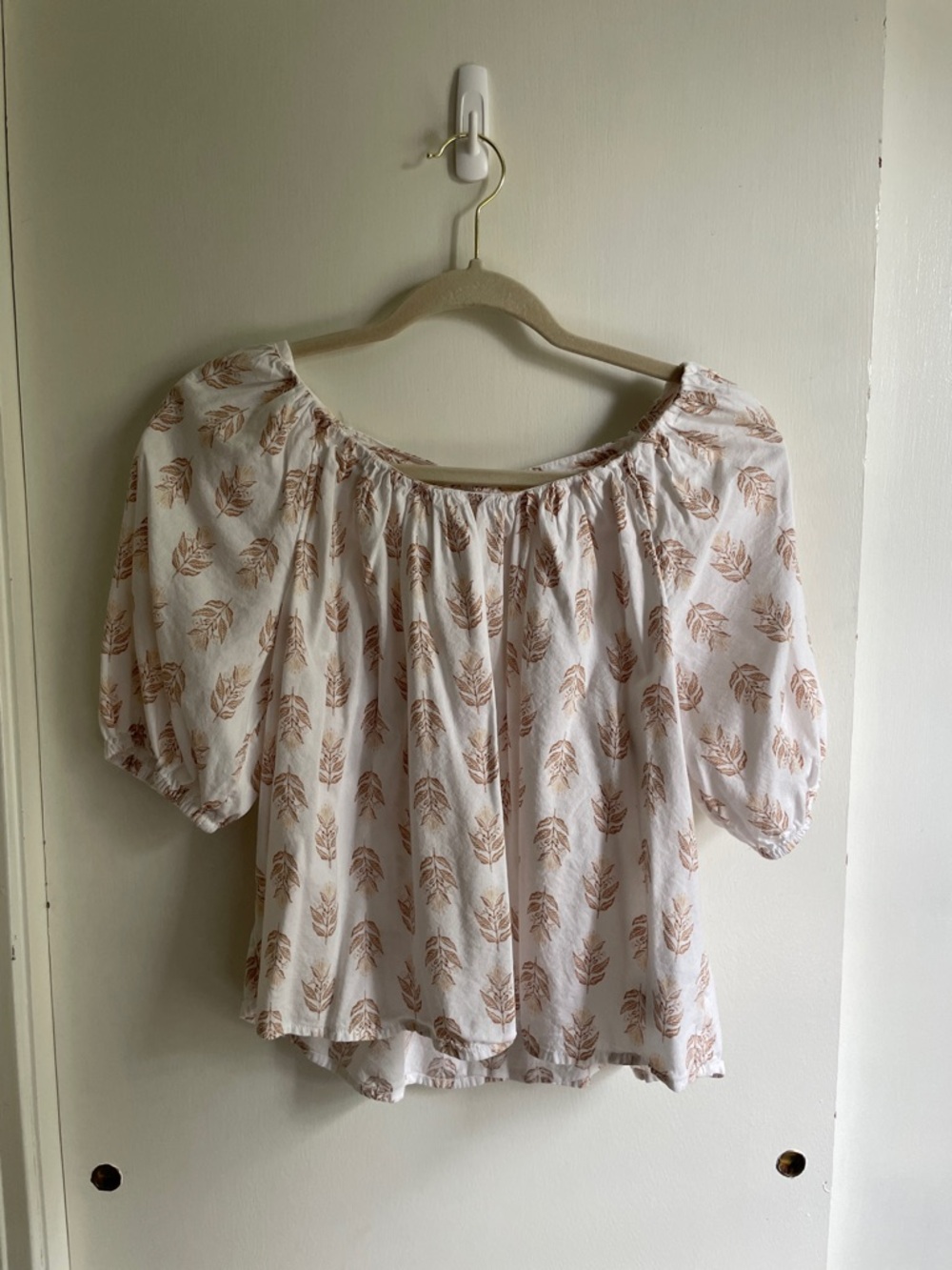Old Navy White Peasant Top
